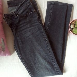 Levis Demi Curve Jeans